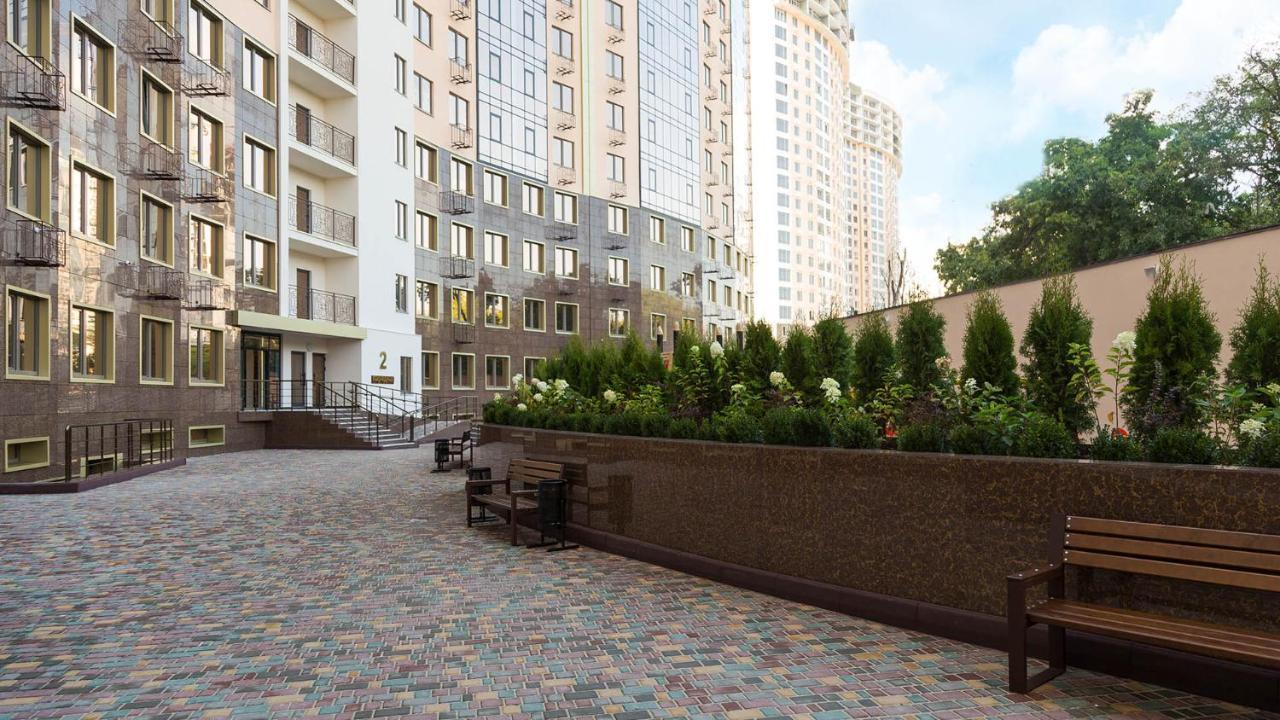 Большая Двухкомнатная Квартира В Центре Аркадии! Odessa Exteriör bild
